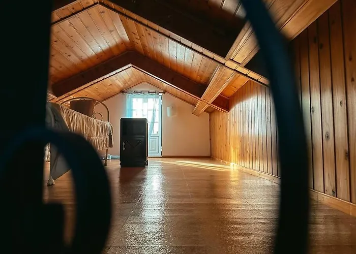 Luana House Biscoitos (Terceira)